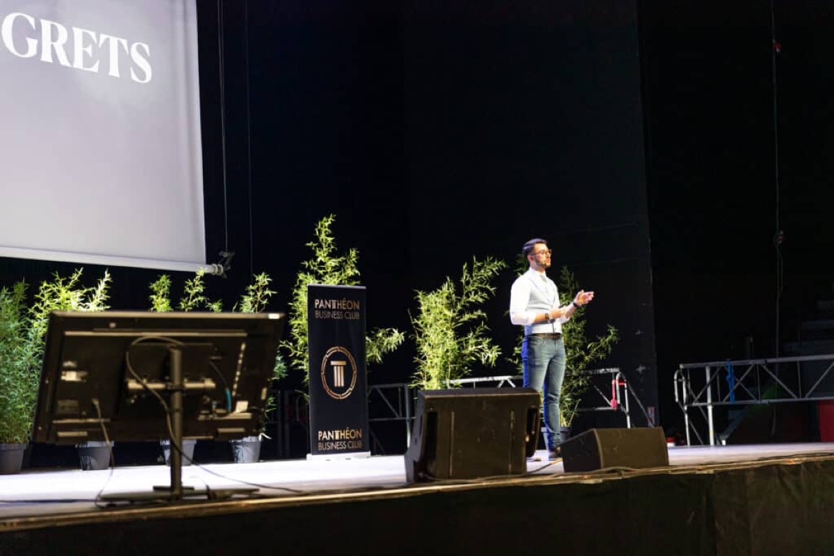 Sur scène au Zénith de Toulon pour le Panthéon Business Club